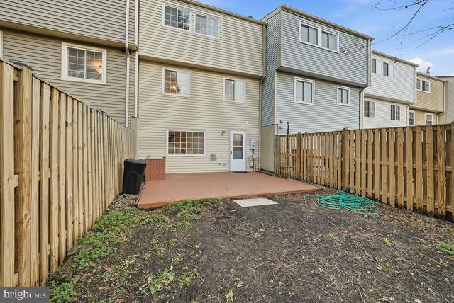 9804 GABON CT, Burke, VA 22015