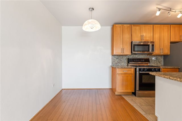 421 S La Fayette Park 701, Los Angeles, CA 90057