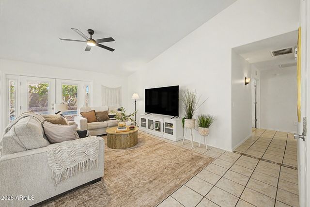 4890 W GERONIMO Street, Chandler, AZ 85226