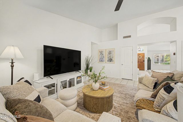 4890 W GERONIMO Street, Chandler, AZ 85226
