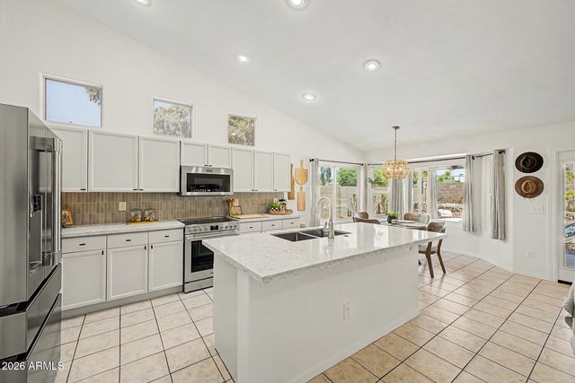 4890 W GERONIMO Street, Chandler, AZ 85226