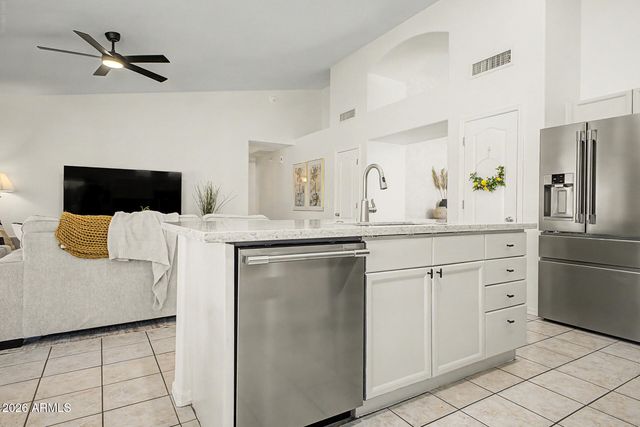 4890 W GERONIMO Street, Chandler, AZ 85226