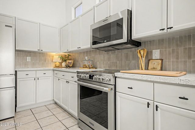 4890 W GERONIMO Street, Chandler, AZ 85226