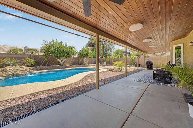 4890 W GERONIMO Street, Chandler, AZ 85226