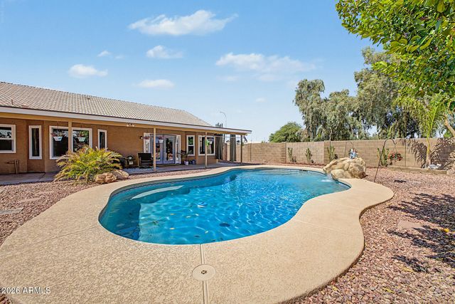 4890 W GERONIMO Street, Chandler, AZ 85226