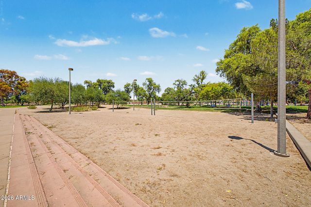 4890 W GERONIMO Street, Chandler, AZ 85226