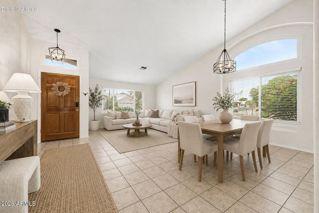 4890 W GERONIMO Street, Chandler, AZ 85226