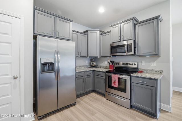 6864 Sweetclover Drive, Ocean Springs, MS 39564