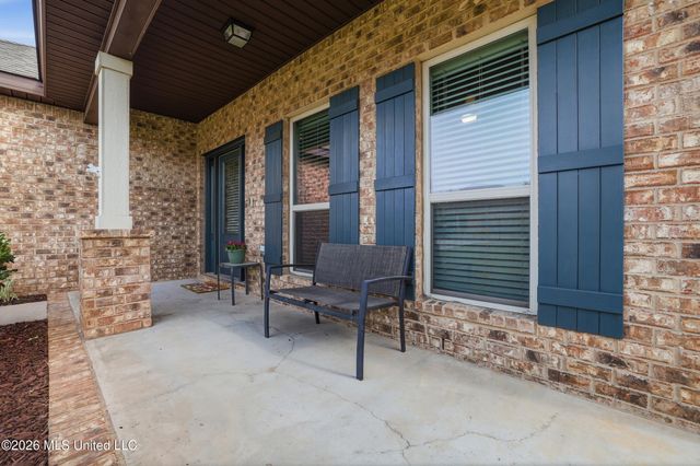 6864 Sweetclover Drive, Ocean Springs, MS 39564