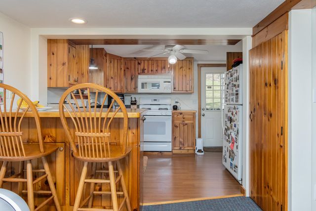 134 Chases Grove Road, Derry, NH 03038