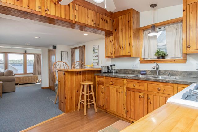 134 Chases Grove Road, Derry, NH 03038