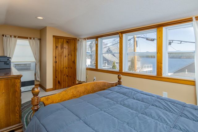 134 Chases Grove Road, Derry, NH 03038