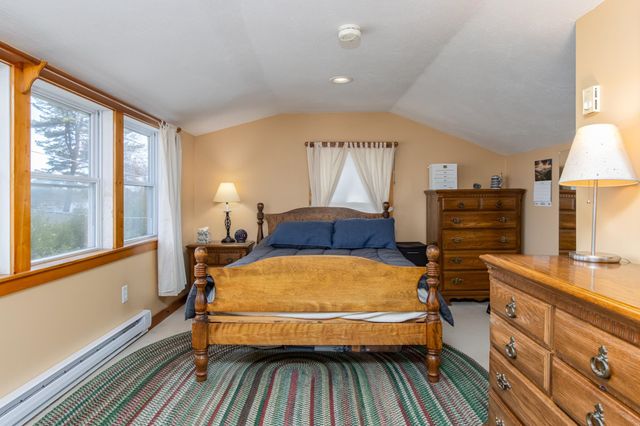 134 Chases Grove Road, Derry, NH 03038