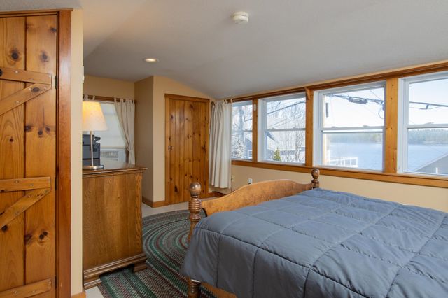 134 Chases Grove Road, Derry, NH 03038