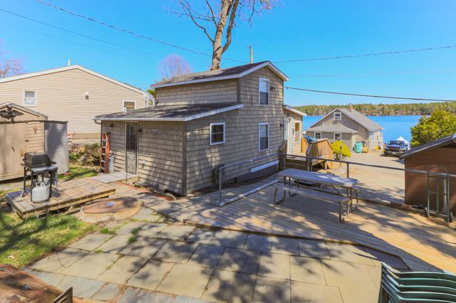 134 Chases Grove Road, Derry, NH 03038