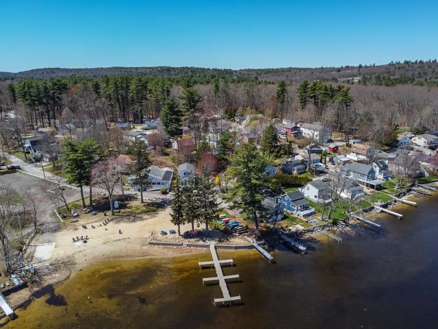 134 Chases Grove Road, Derry, NH 03038