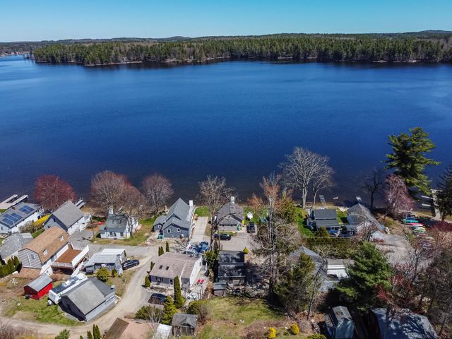 134 Chases Grove Road, Derry, NH 03038