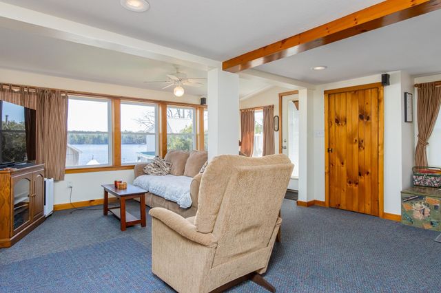 134 Chases Grove Road, Derry, NH 03038