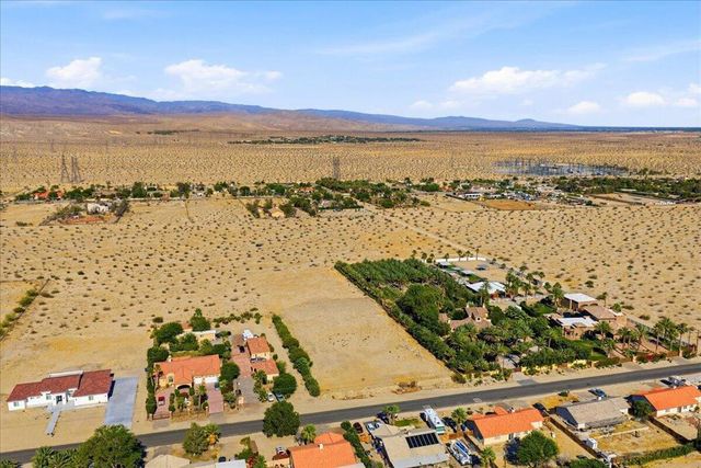 30814 Desert Moon Drive, Thousand Palms, CA 92276