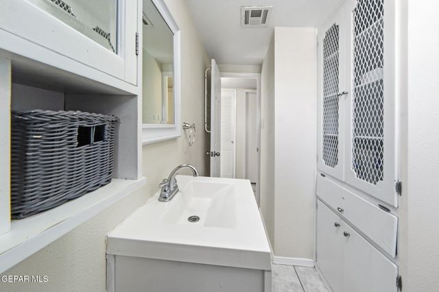 5436 EDMONTON Avenue, El Paso, TX 79924