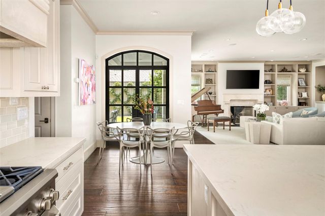 2216 Stanmore Drive, Houston, TX 77019