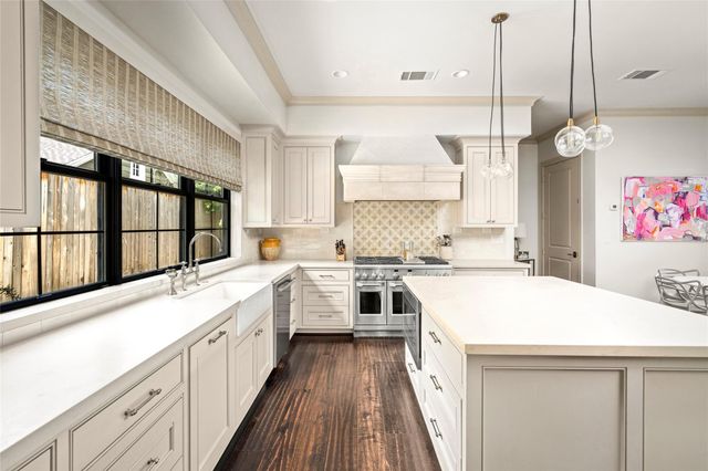 2216 Stanmore Drive, Houston, TX 77019