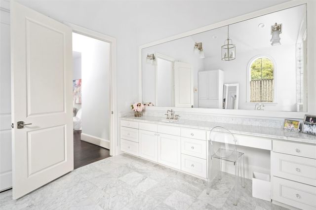 2216 Stanmore Drive, Houston, TX 77019