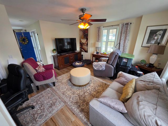 66 Sky View Drive, Farmington, NH 03835