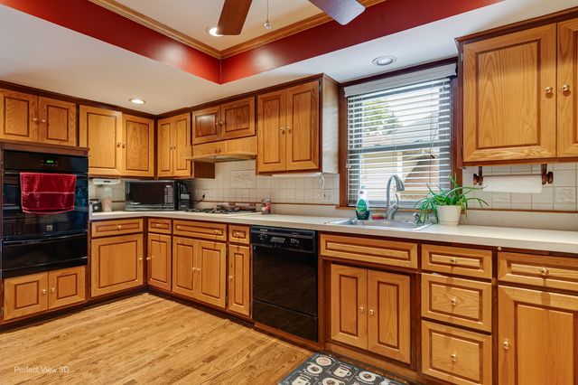 11154 S Worth Avenue, Worth, IL 60482
