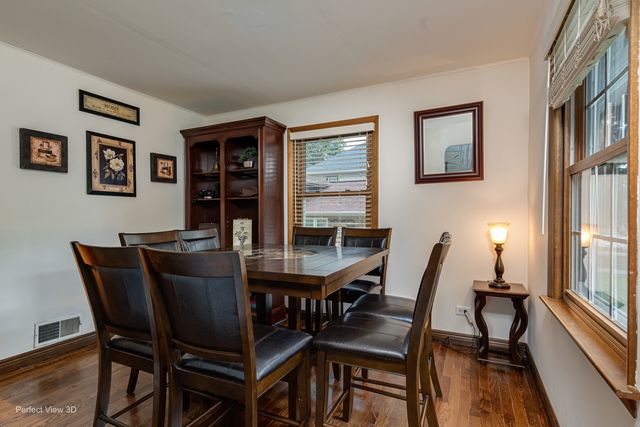 11154 S Worth Avenue, Worth, IL 60482