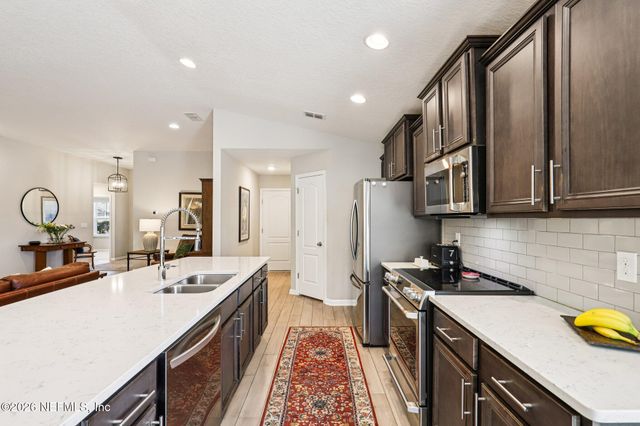 3160 SPOTTED BASS Lane, Jacksonville, FL 32226