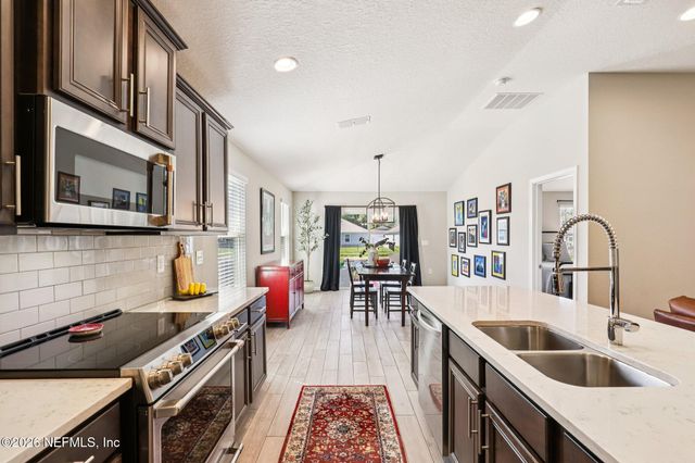 3160 SPOTTED BASS Lane, Jacksonville, FL 32226