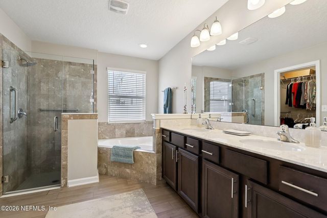 3160 SPOTTED BASS Lane, Jacksonville, FL 32226