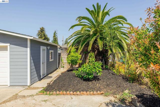 2023 46th Ave, Oakland, CA 94601