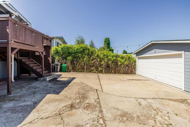 2023 46th Ave, Oakland, CA 94601
