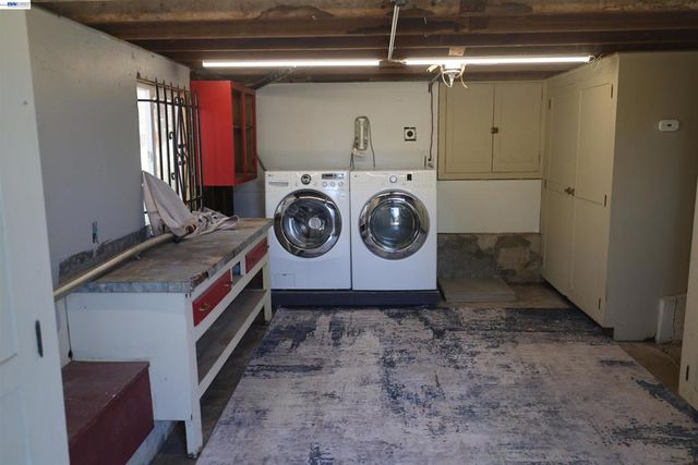 2023 46th Ave, Oakland, CA 94601