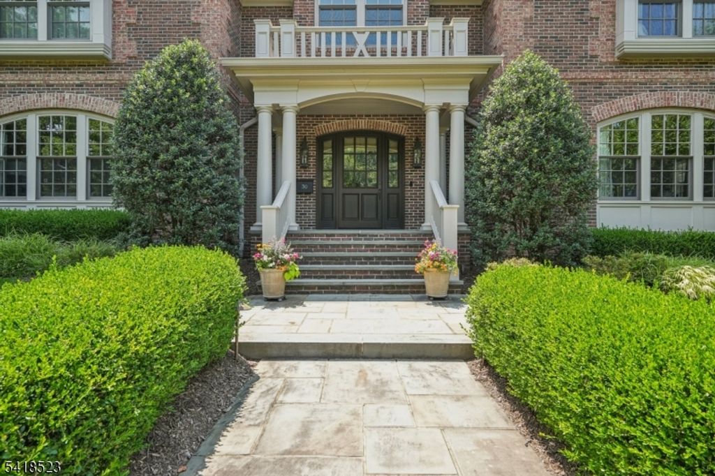 30 Robert Dr, Millburn Twp., NJ 07078 — photo 4