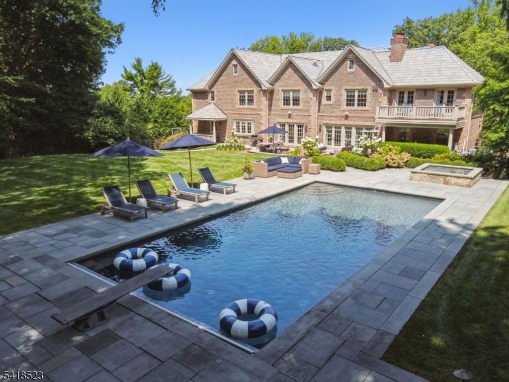 30 Robert Dr, Millburn Twp., NJ 07078 — photo 5