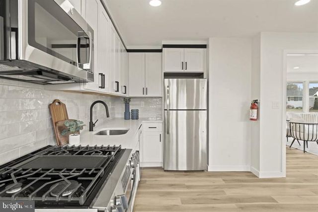 500 UNIVERSITY BLVD, Wenonah, NJ 08090