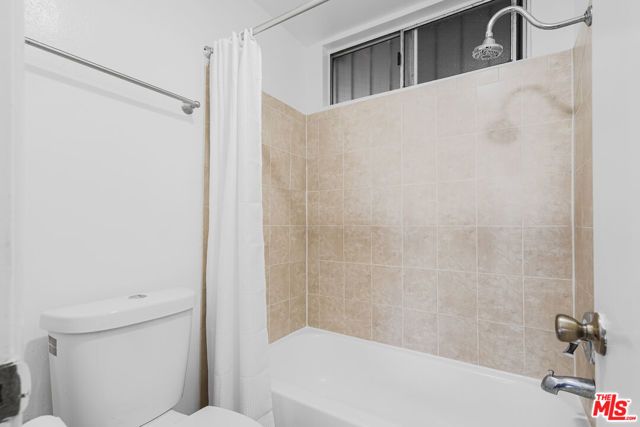 210 S La Fayette Park Place 201, Los Angeles, CA 90057