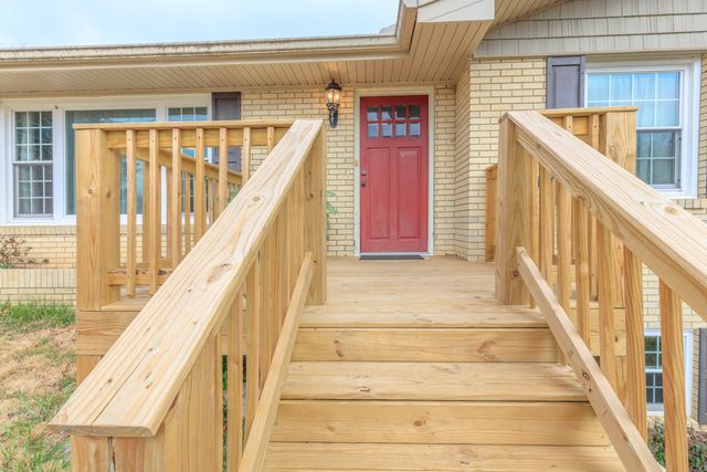 9309 Dividing Ridge Road, Soddy Daisy, TN 37379