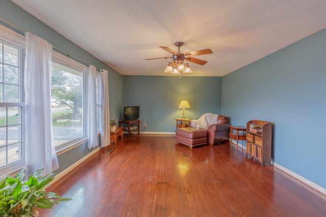 9309 Dividing Ridge Road, Soddy Daisy, TN 37379