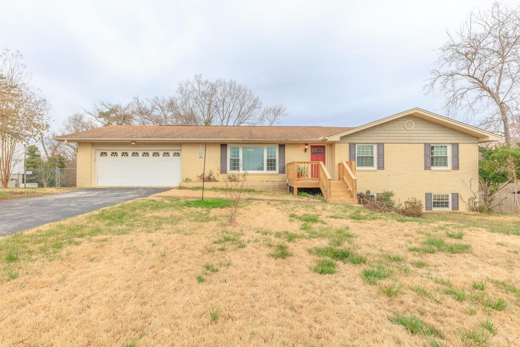 9309 Dividing Ridge Road, Soddy Daisy, TN 37379