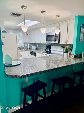 2626 S Atlantic Ave Apt 208, Daytona Beach Shores, FL 32118