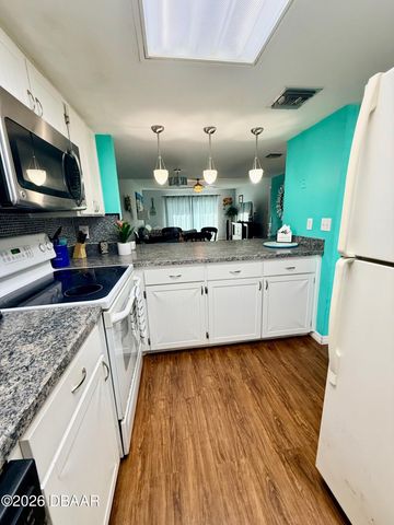 2626 S Atlantic Ave Apt 208, Daytona Beach Shores, FL 32118