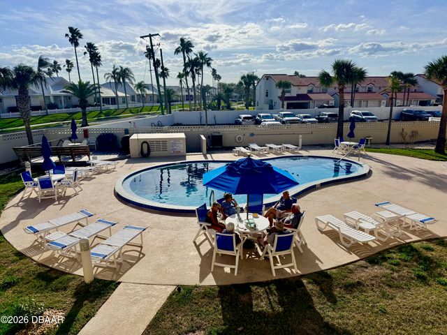 2626 S Atlantic Ave Apt 208, Daytona Beach Shores, FL 32118