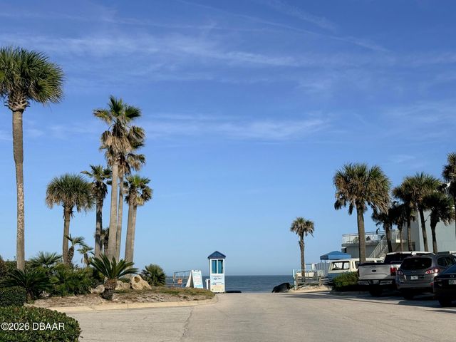 2626 S Atlantic Ave Apt 208, Daytona Beach Shores, FL 32118