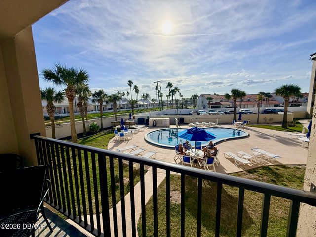 2626 S Atlantic Ave Apt 208, Daytona Beach Shores, FL 32118