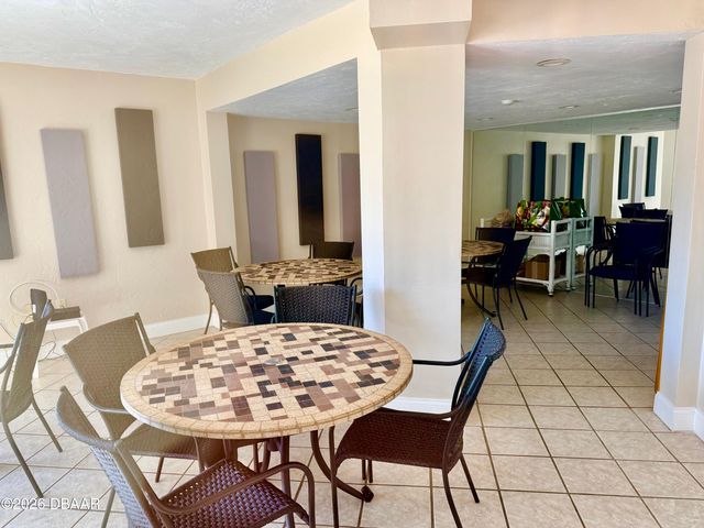 2626 S Atlantic Ave Apt 208, Daytona Beach Shores, FL 32118