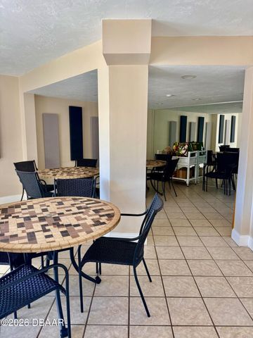 2626 S Atlantic Ave Apt 208, Daytona Beach Shores, FL 32118